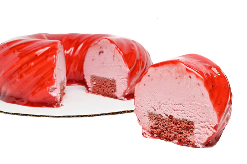 Strawberry gelato cake - a piece